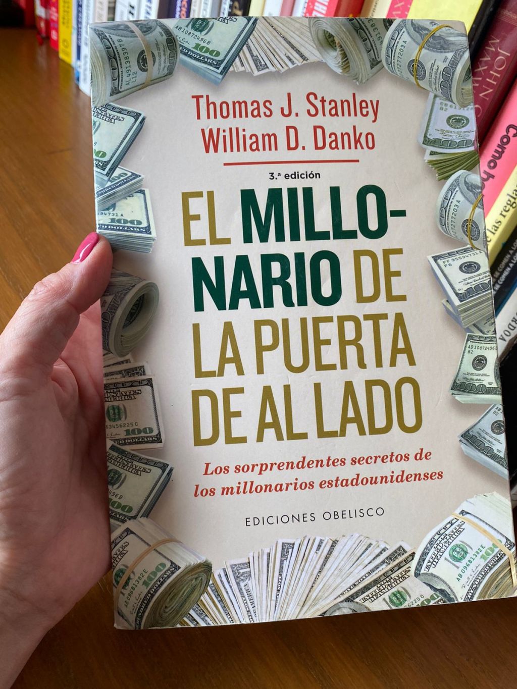 El millonario de la puerta de al lado - Rebeca Muñoz Cornejo